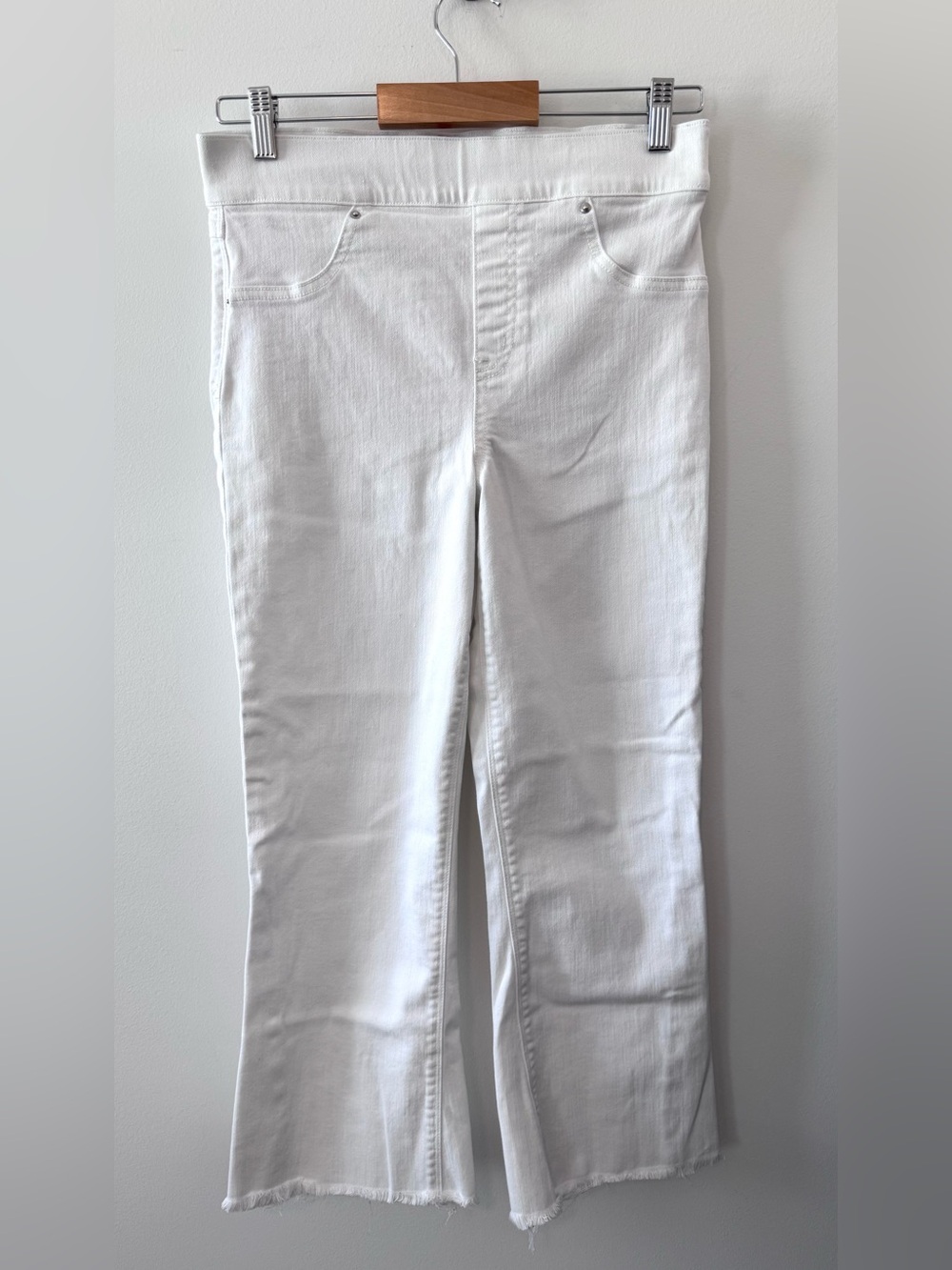 SPANX White Pull On Kick Flare Jeans M Raw Hem High Rise Stretch
